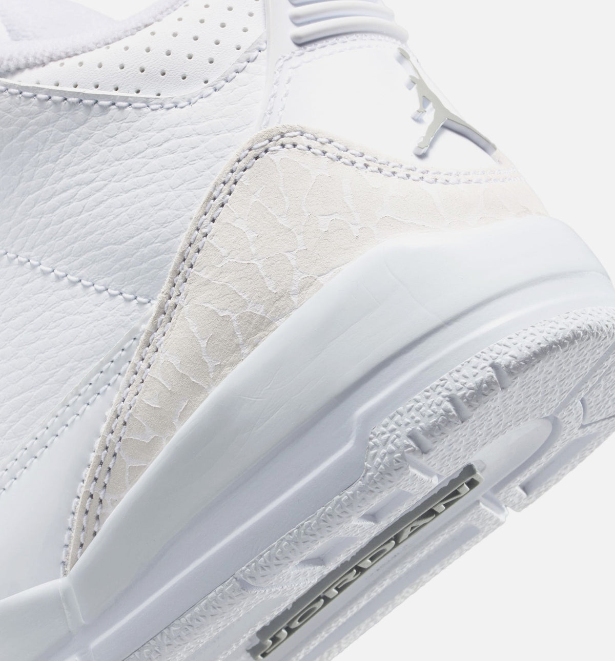 Air Jordan 3 Retro White and Silver Preschool Sneakers - White/Metallic Silver