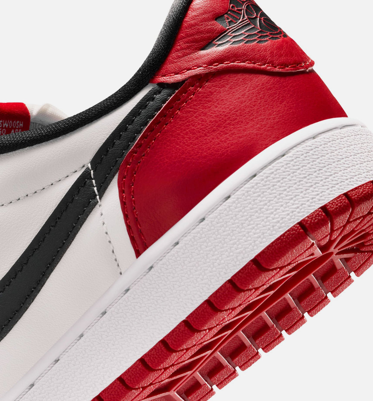 Air Jordan 1 Retro Low OG Chicago Grade School Sneakers - Varsity Red/Black/Summit White