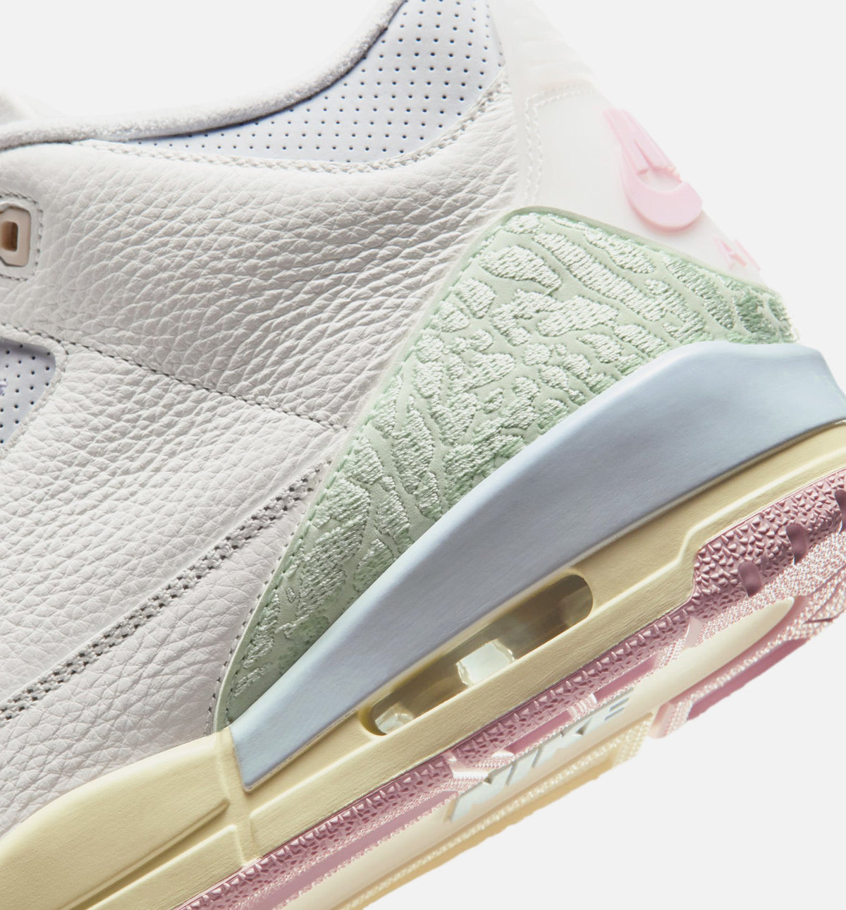 Air Jordan 3 Retro Sail and Jade Aura Men's Sneakers - Sail/Jade Aura/Aura/Iced Carmine