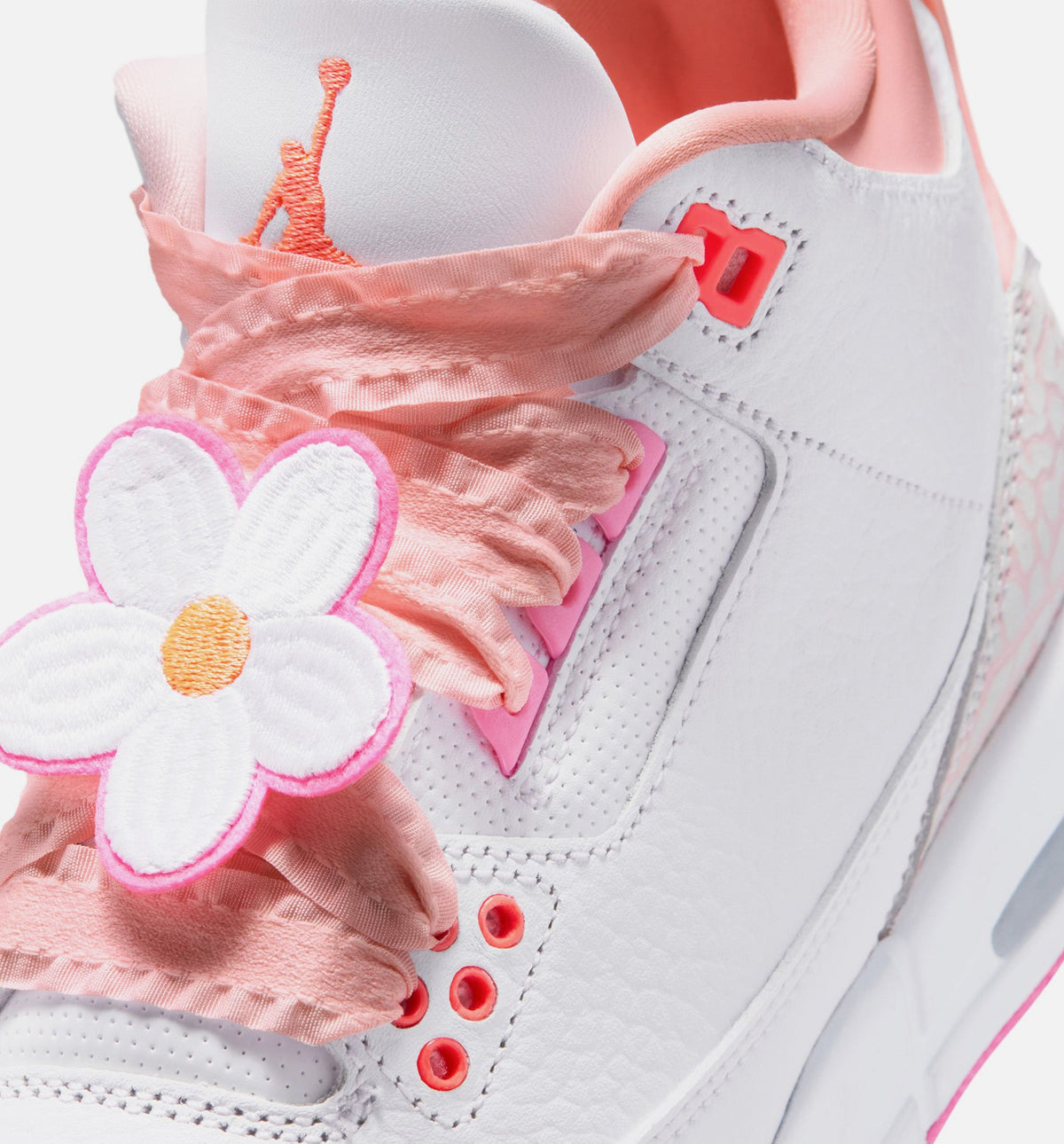Air Jordan 3 Retro Spring Flowers Grade School Sneakers - Pearl Pink/Pink Bloom/Pink Glow/Hyper Orange